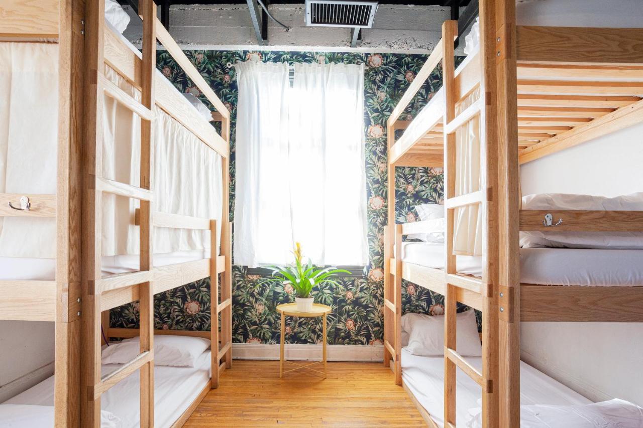 Hostal The Steady *